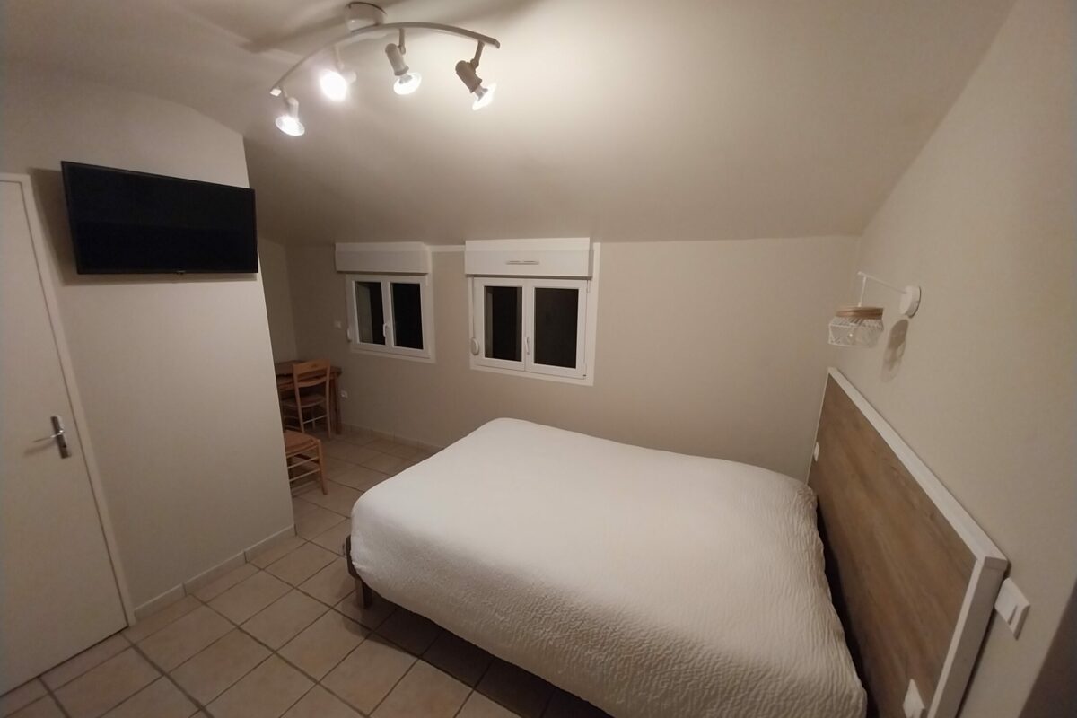 1000027100 1000027100